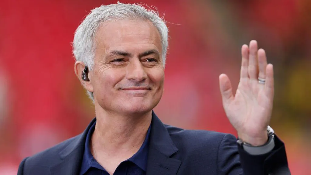 Who says not to Benfica? - Mourinho arrives for talks
